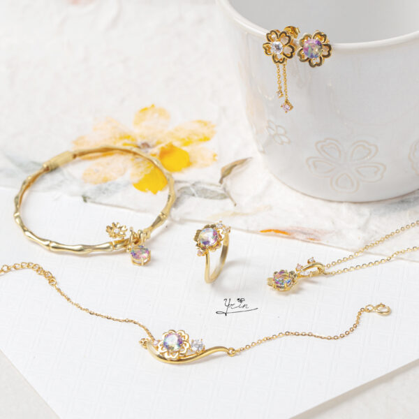 NEW COLLECTION